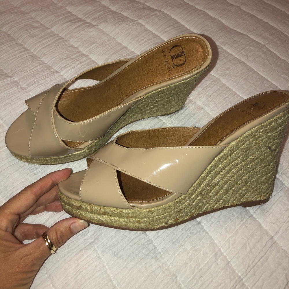 Tan wedges, excellent condition!